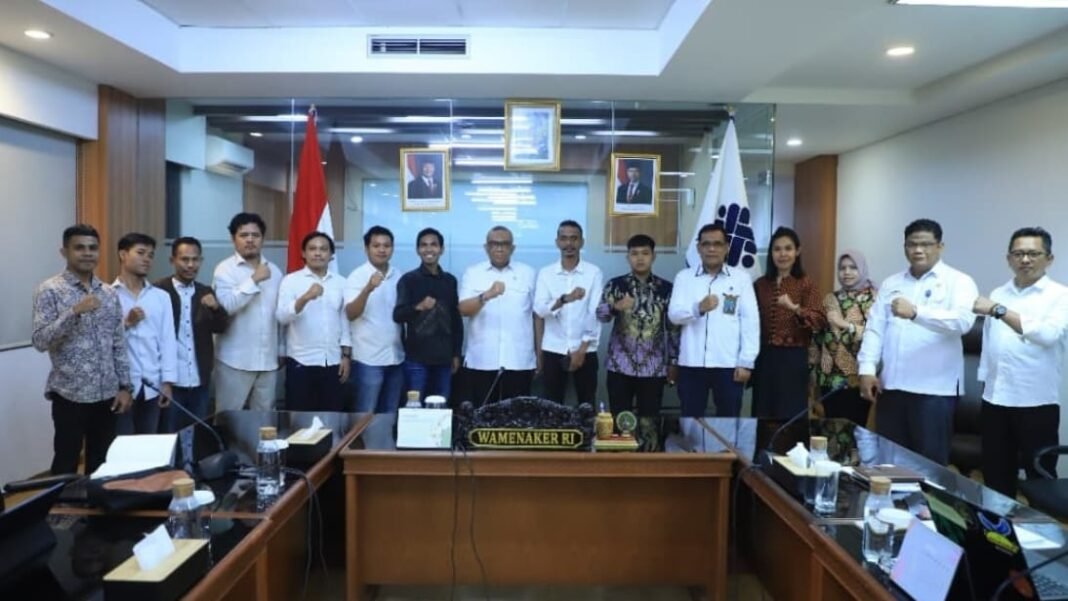 Rapat Bersama Wamenaker - 3